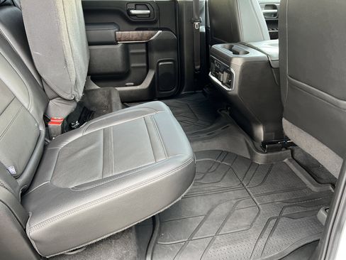 Used 2022 GMC Sierra 3500 Denali w/ Denali Ultimate Package image 20