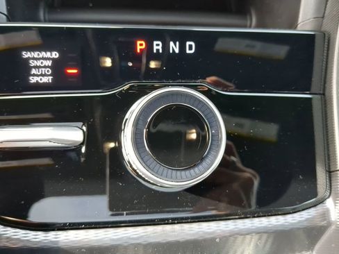 New 2025 Jeep Grand Cherokee Limited w/ Trailer Tow Package image 19