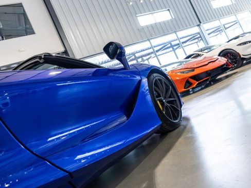 Used 2021 McLaren 720S Performance RWD image 22