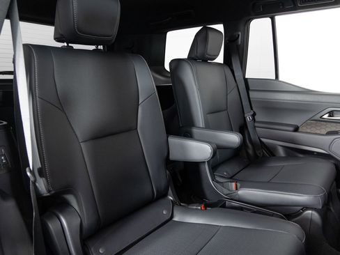 Used 2025 Lexus GX 550 image 25