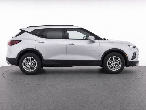Used 2021 Chevrolet Blazer LT FWD image 11