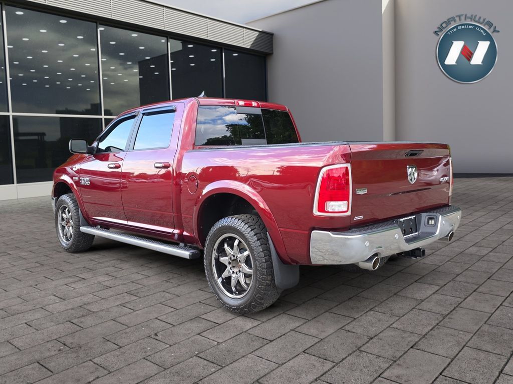 Used 2016 RAM 1500 Laramie w/ Convenience Group AWD/4WD image 3