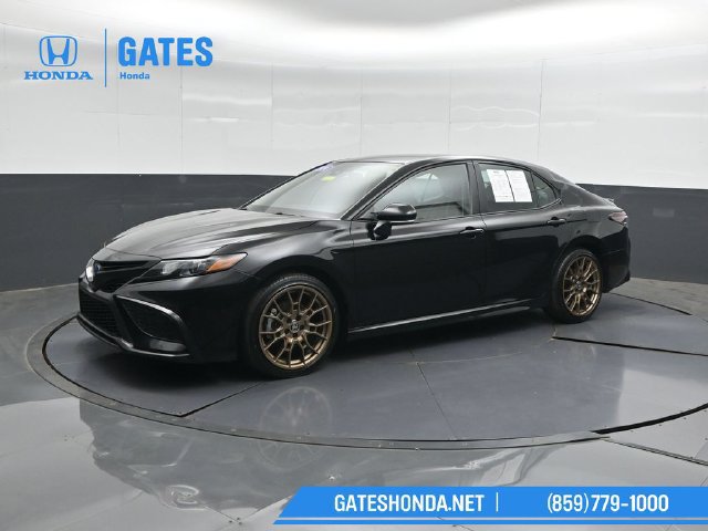 Used 2024 Toyota Camry SE w/ Convenience Package FWD image 6