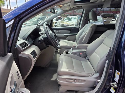 Used 2017 Honda Odyssey Touring image 23