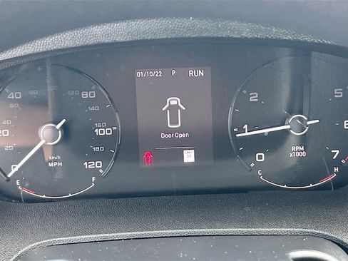 Used 2025 RAM ProMaster 2500 w/ Convenience Group image 23