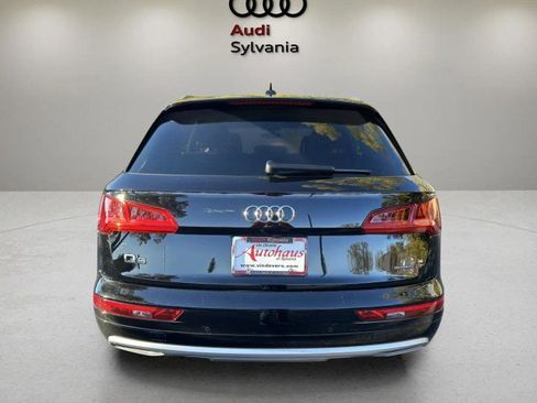 Used 2020 Audi Q5 2.0T Premium w/ Convenience Package image 6