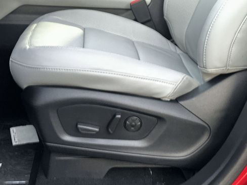 New 2026 Ford Explorer Platinum w/ LUX Leather Package image 14