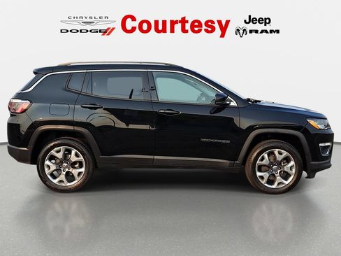 Used 2021 Jeep Compass Limited AWD/4WD image 3