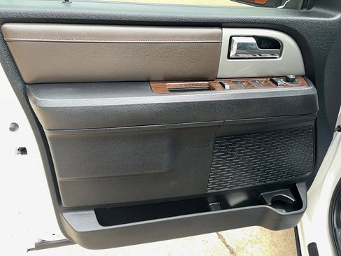 Used 2016 Ford Expedition EL King Ranch image 23