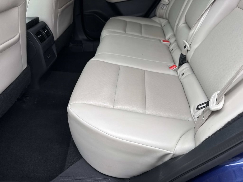 Used 2021 Nissan Rogue SV w/ Premium Package FWD image 15