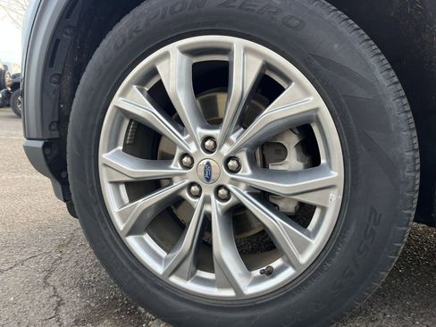 Used 2023 Ford Explorer Limited image 34