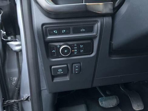 Used 2023 Ford F150 Lariat w/ Equipment Group 502A High image 27