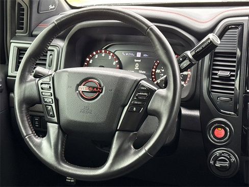 Used 2023 Nissan Titan PRO-4X w/ Pro-4x Convenience Package image 13