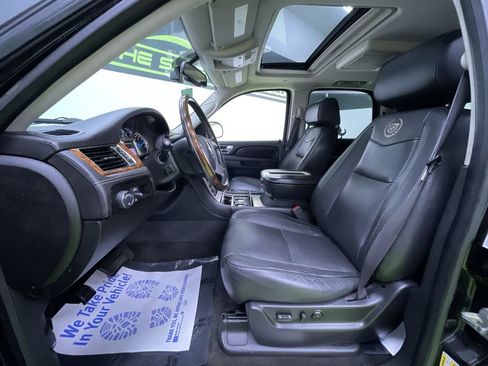 Used 2013 Cadillac Escalade Platinum AWD/4WD image 17