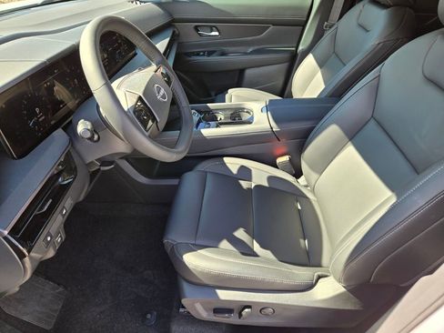 Used 2025 Nissan Murano SV image 11