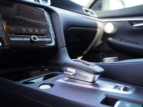 Certified 2024 INFINITI QX50 Luxe w/ Accent Package image 17