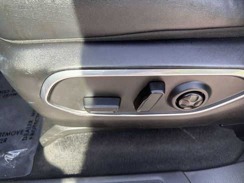 Used 2022 Jeep Wagoneer Series II AWD/4WD image 14