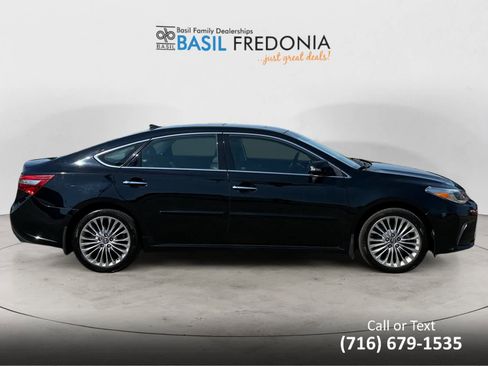 Used 2018 Toyota Avalon Limited image 6