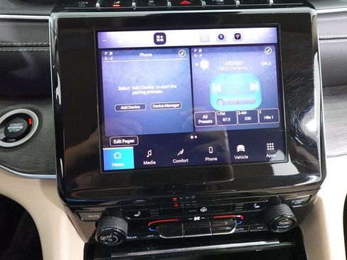 Used 2022 Jeep Grand Cherokee L Limited image 23