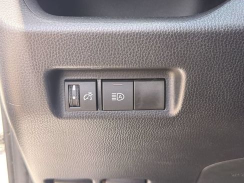 Used 2025 Toyota RAV4 XLE FWD image 24
