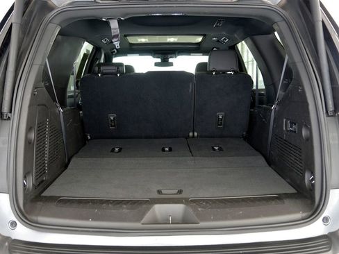 Used 2021 Chevrolet Tahoe LT w/ LT Signature Package AWD/4WD image 34