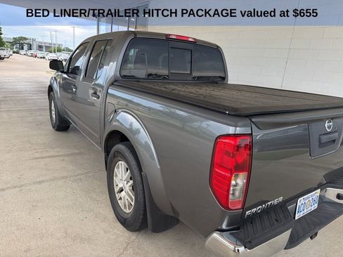 Used 2019 Nissan Frontier SV RWD image 3