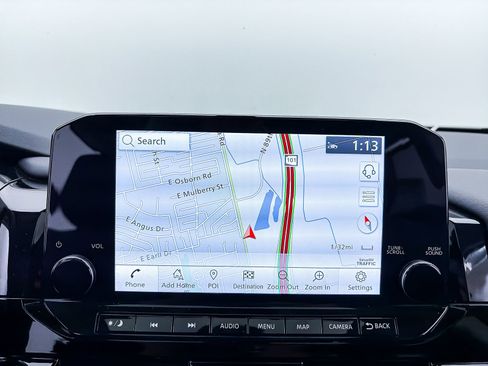 Used 2024 Nissan Pathfinder Platinum w/ Cargo Package image 7