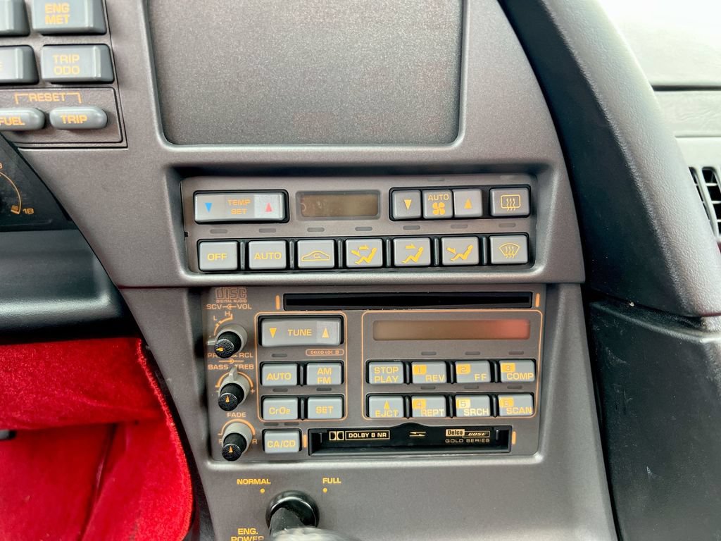 Used 1990 Chevrolet Corvette ZR-1 RWD image 13