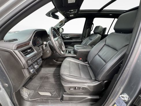 Used 2021 Chevrolet Tahoe Z71 w/ Luxury Package image 18