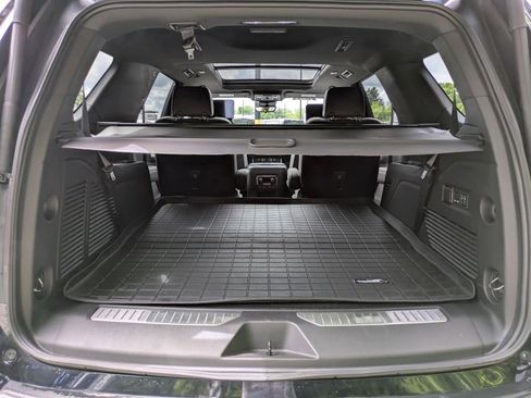 Used 2023 Chevrolet Tahoe Premier w/ Advanced Technology Package AWD/4WD image 34