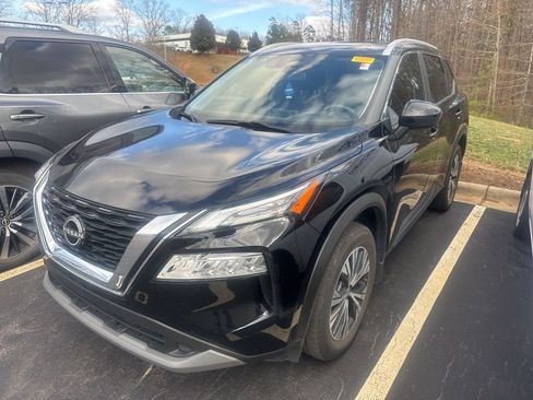 Certified 2023 Nissan Rogue SV w/ SV Premium B Package image 3