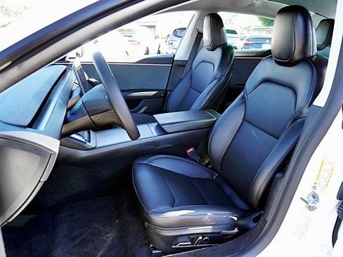 Used 2025 Tesla Model 3 Long Range image 14