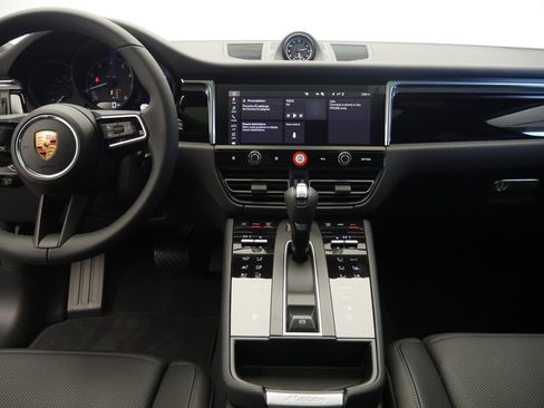 New 2026 Porsche Macan AWD/4WD image 27