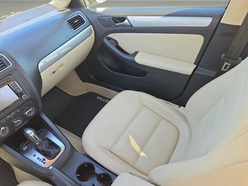 Used 2014 Volkswagen Jetta SE image 15