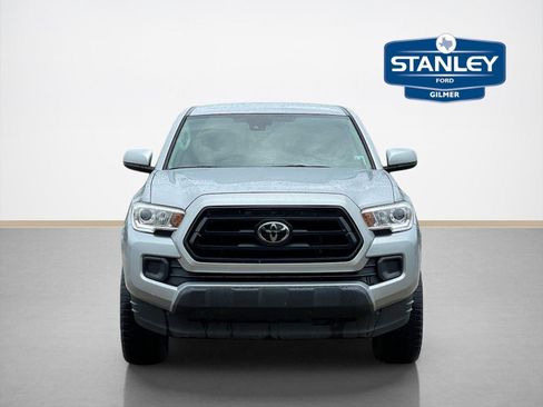 Used 2022 Toyota Tacoma SR w/ SR Convenience Package RWD image 2