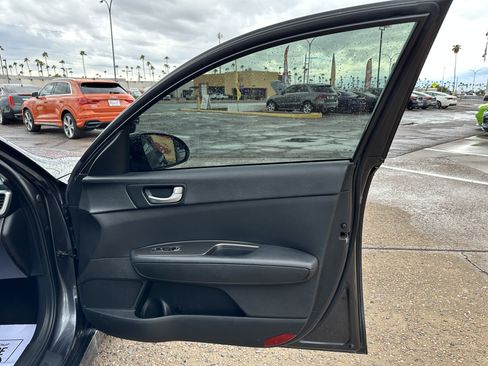 Used 2019 Kia Optima LX image 26
