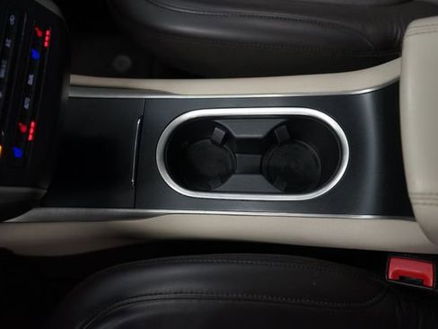 Used 2019 Lincoln MKC Reserve image 24