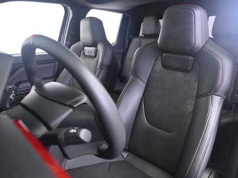 Used 2025 Toyota Tacoma TRD Pro AWD/4WD image 5