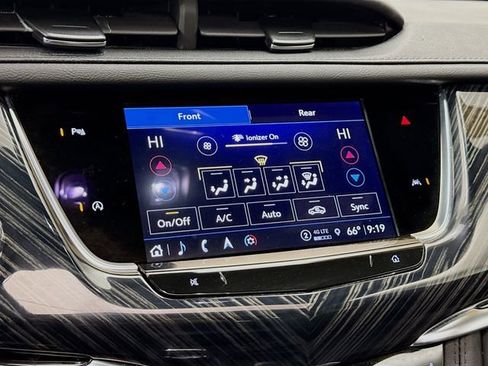 Used 2024 Cadillac XT6 Premium Luxury image 18