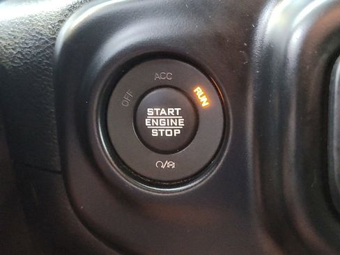 Used 2021 Jeep Gladiator Overland w/ Popular Equipment Package image 27