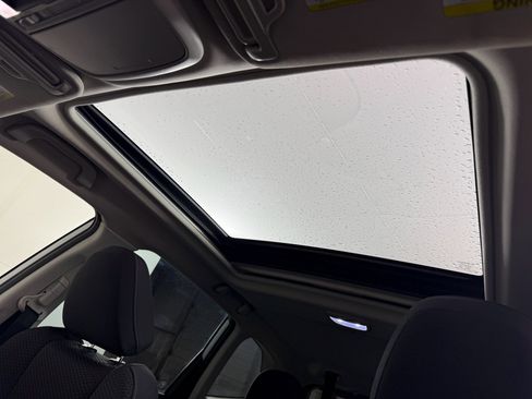 Used 2023 Subaru Forester Premium image 18