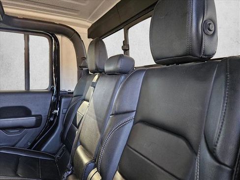 Used 2021 Jeep Gladiator Overland w/ Popular Equipment Package image 20