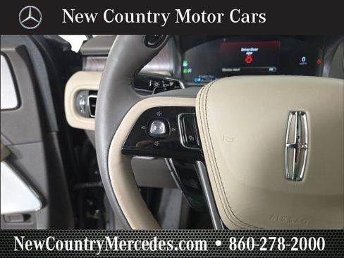 Used 2022 Lincoln Aviator Reserve w/ Equipment Group 201A image 23