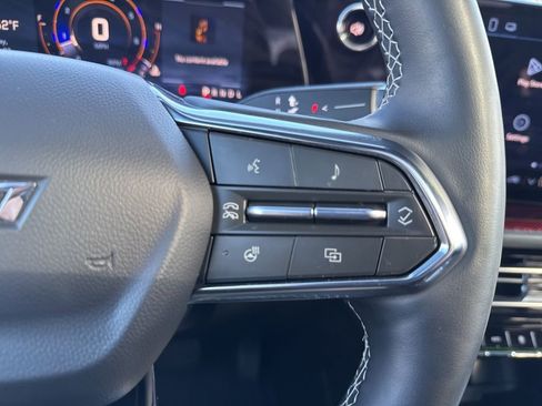 Used 2025 Chevrolet Traverse Z71 image 27