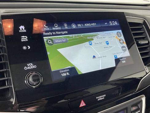 Used 2022 Honda Pilot Touring image 8