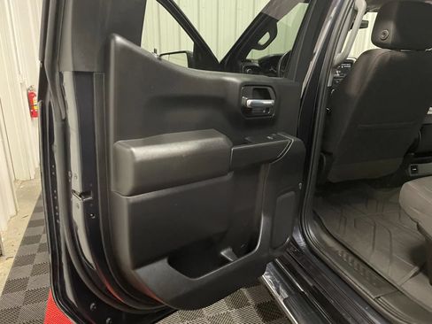Used 2023 Chevrolet Silverado 1500 Custom AWD/4WD image 38