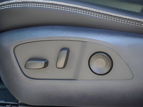 New 2025 GMC Sierra EV Denali image 31