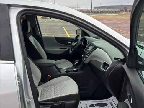 Used 2022 Chevrolet Equinox LT image 16