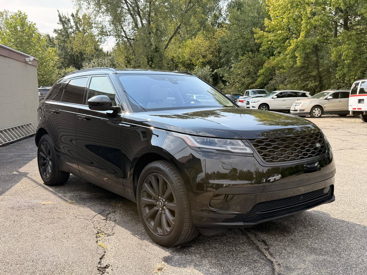 Used 2019 Land Rover Range Rover Velar S AWD/4WD image 9