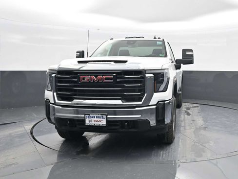 New 2025 GMC Sierra 3500 Pro image 3